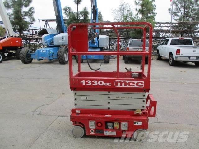 MEC 1330SE Škaraste platforme
