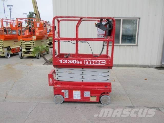 MEC 1330SE Škaraste platforme