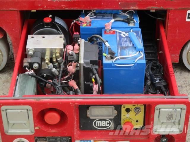 MEC 1330SE Škaraste platforme