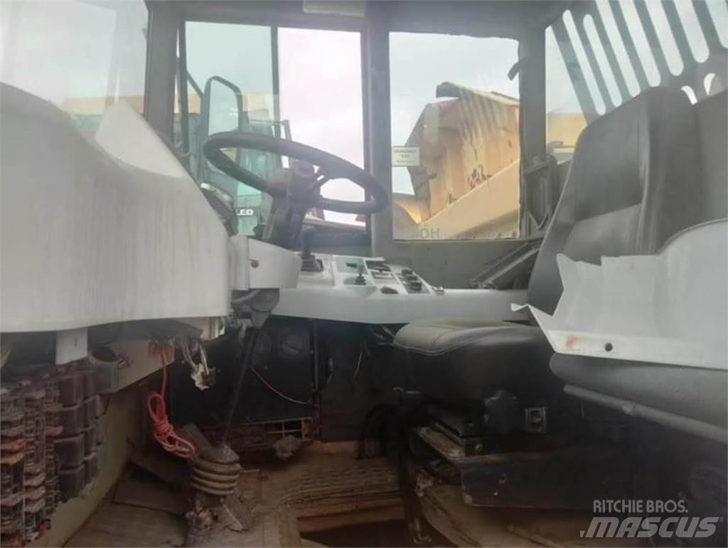 Terex TA30 Dostavna vozila / kombiji