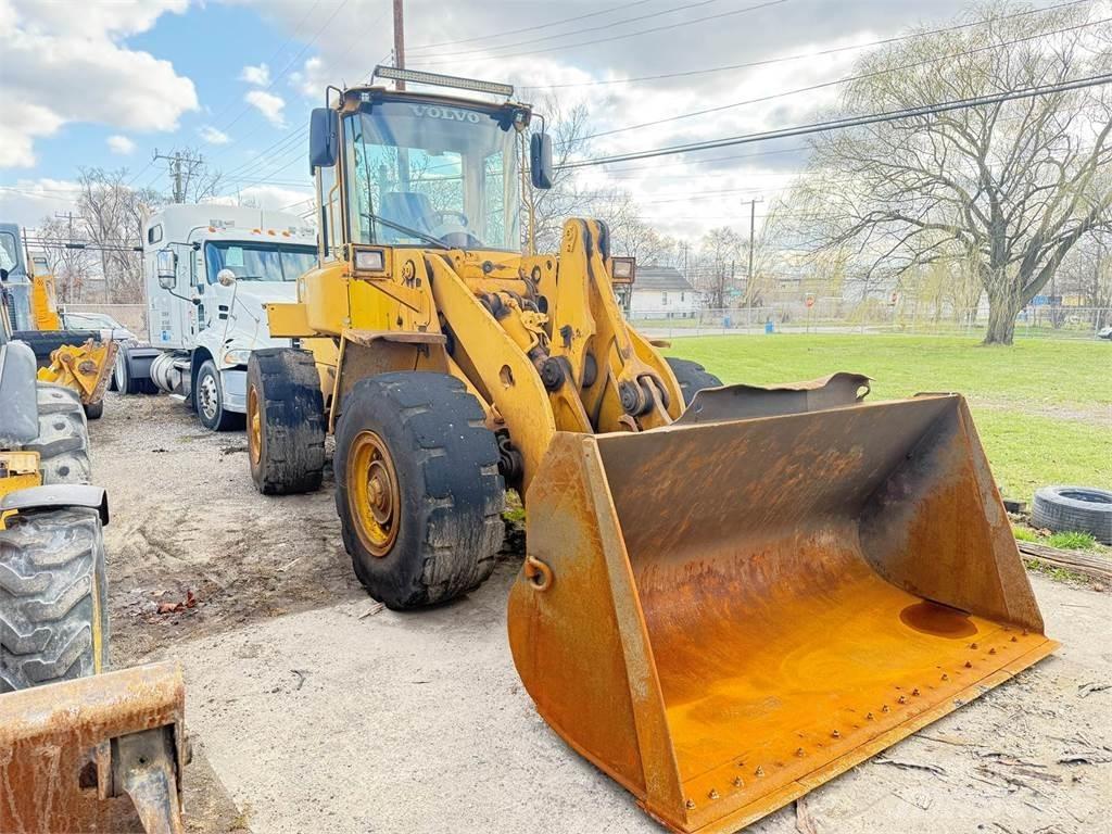 Volvo L90D Utovarivači na kotačima