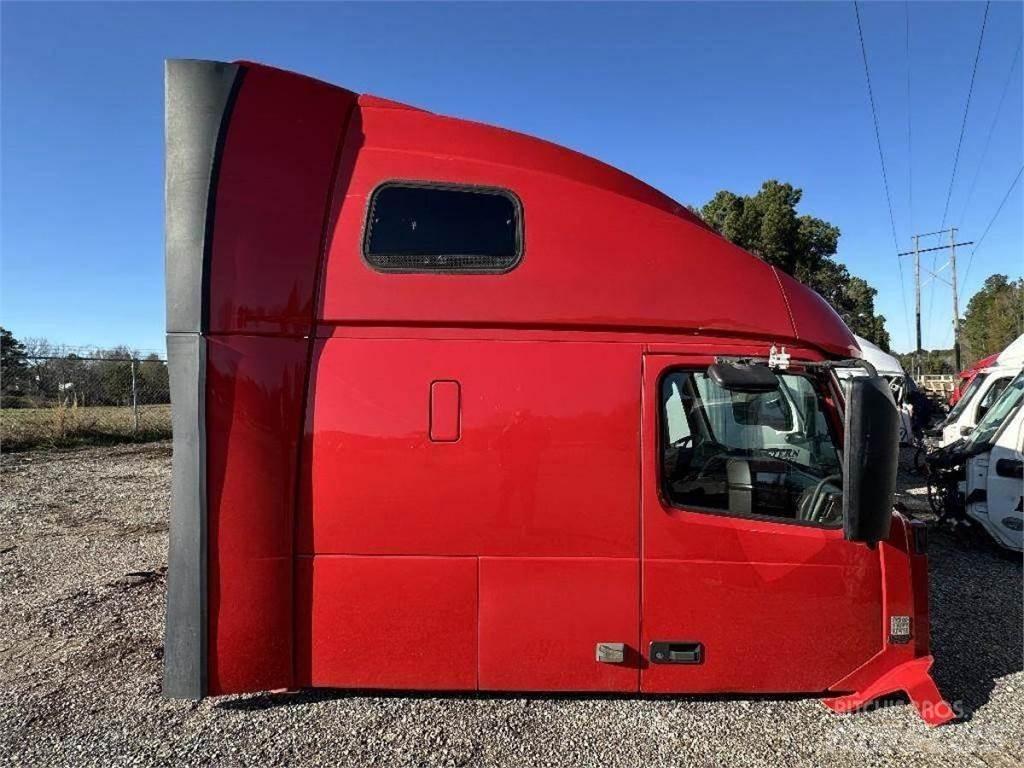 Volvo VNL Transport – ostalo