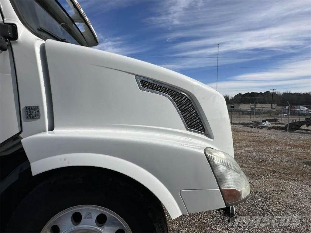 Volvo VNL Transport – ostalo