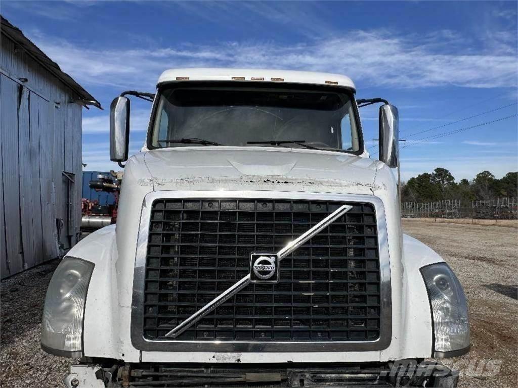 Volvo VNL Transport – ostalo