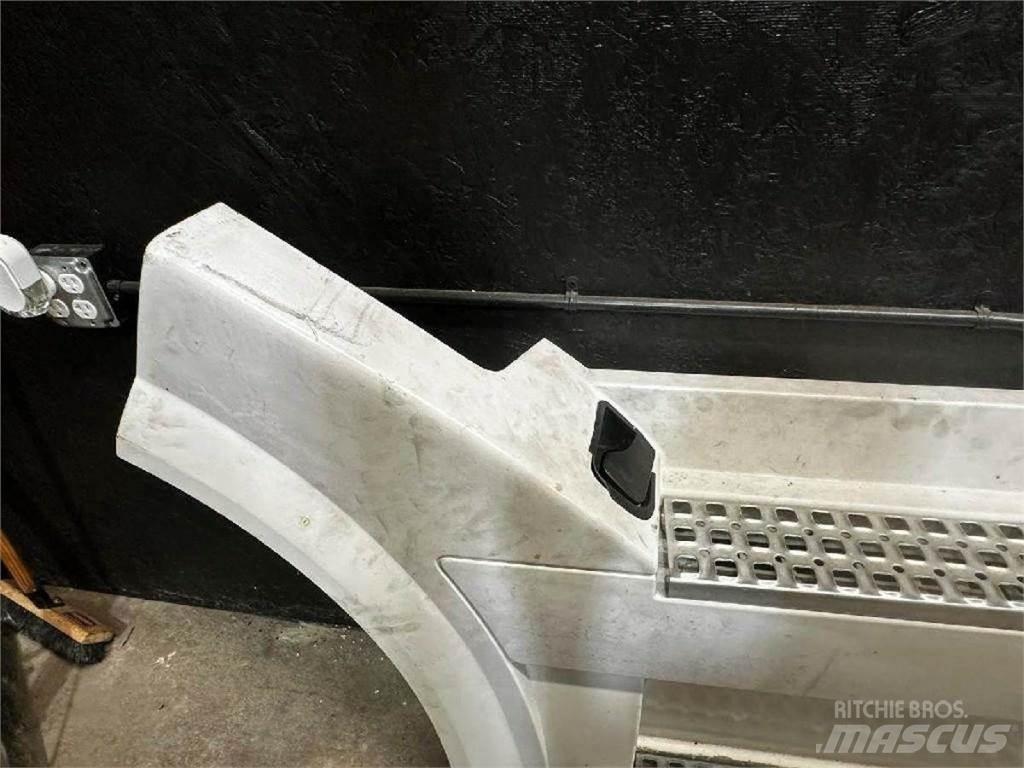 Volvo VNL Građevinarstvo – ostalo