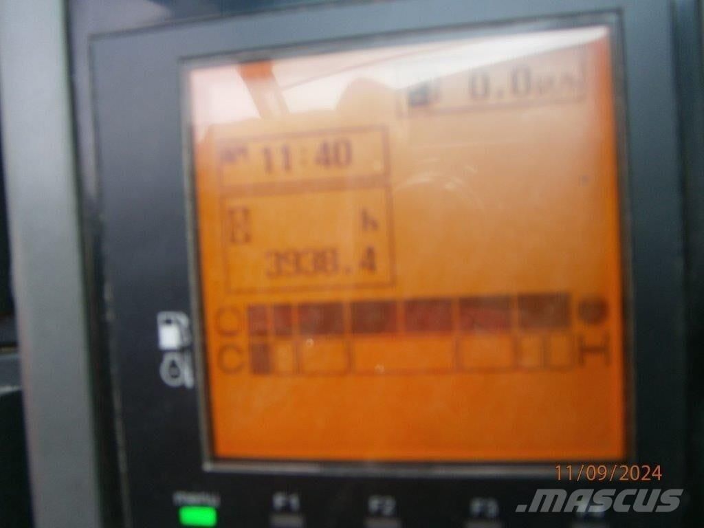 Yanmar SV 100-2PB Bageri gusjeničari