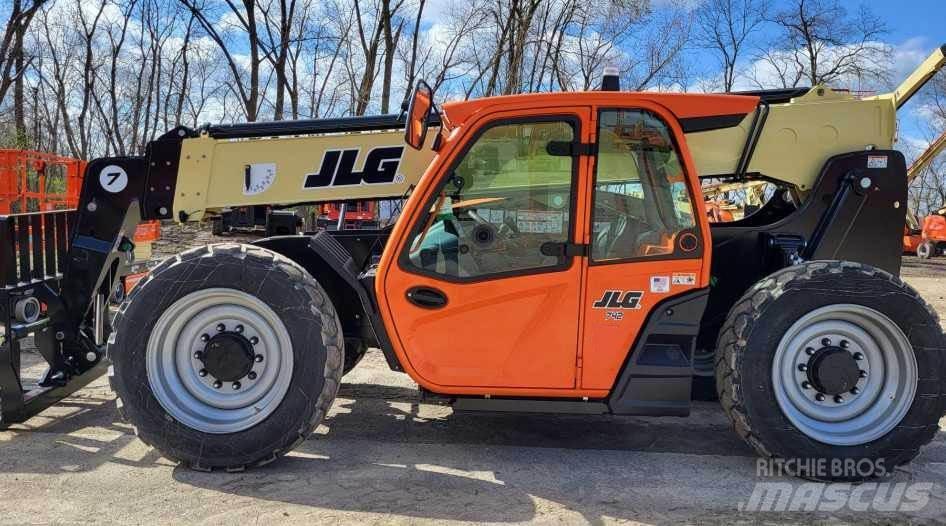 JLG 742 Teleskopski viličari