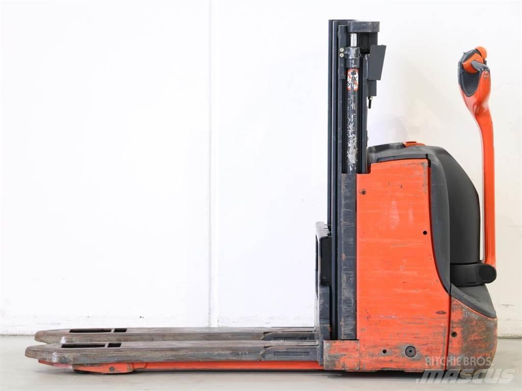 Linde D06/1160 Ručni električni viličar