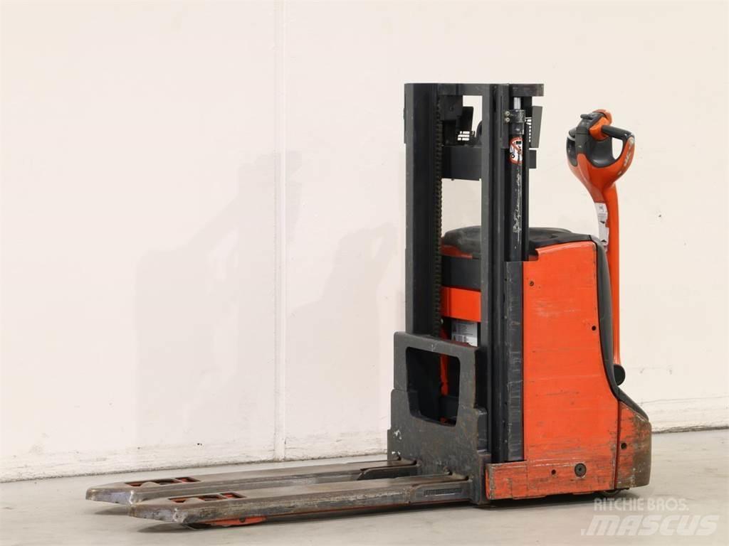 Linde D06/1160 Ručni električni viličar