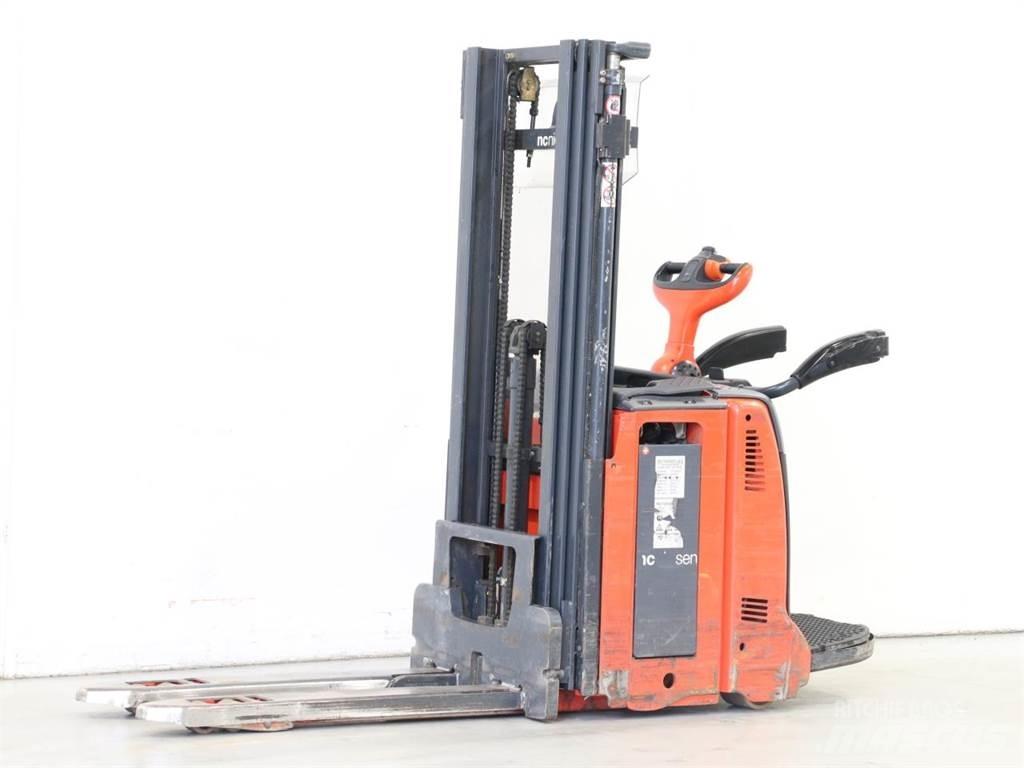 Linde D12AP/133 Ručni električni viličar