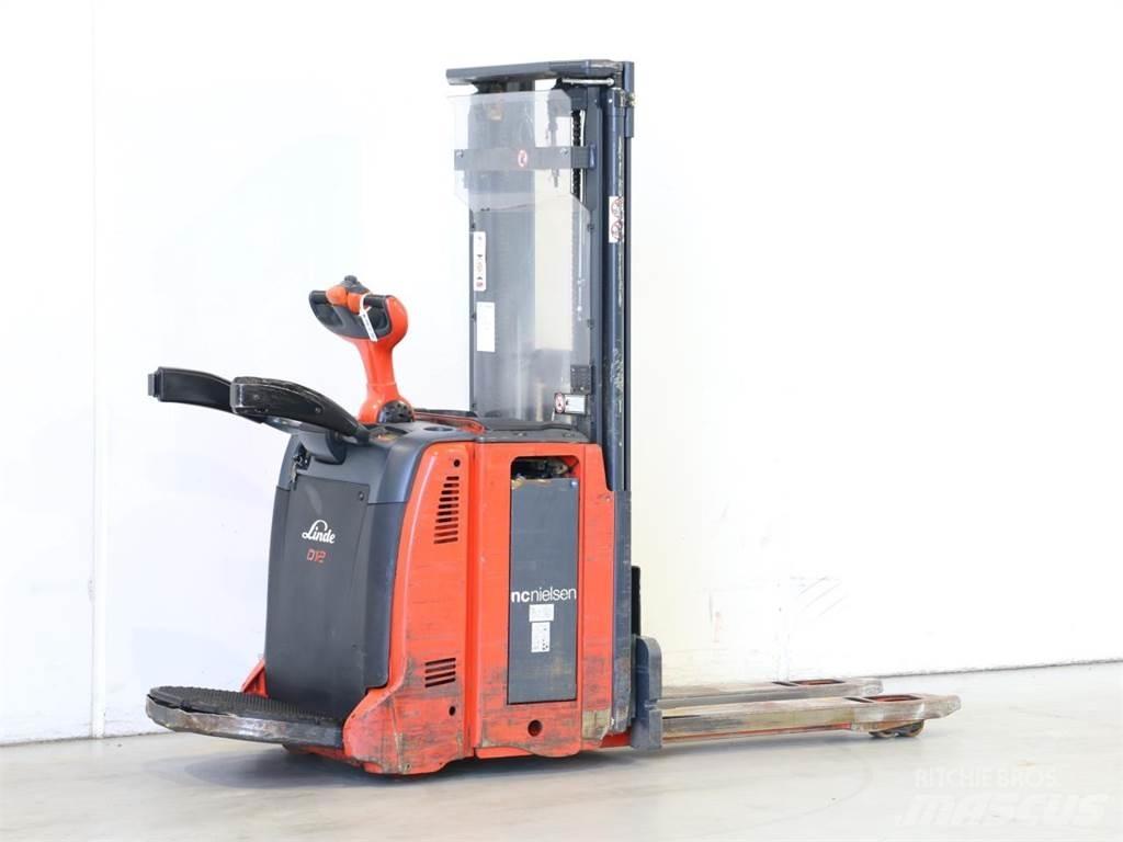 Linde D12AP/133 Ručni električni viličar