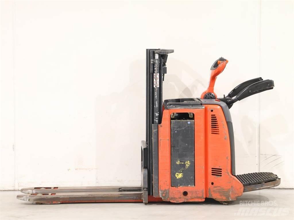 Linde D12AP/133-00 Ručni električni viličar