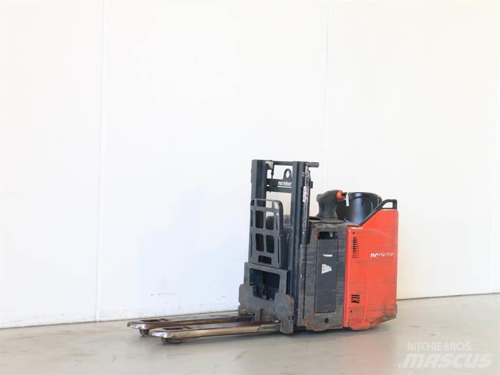 Linde D12SP/133 Ručni električni viličar