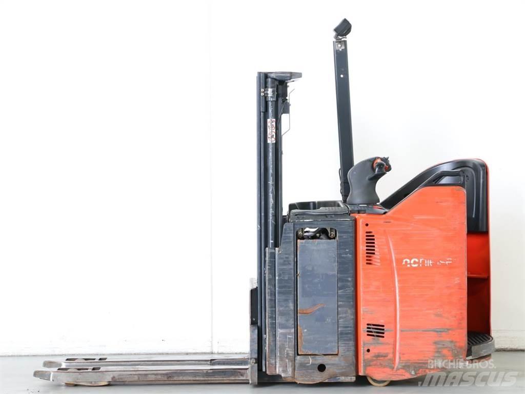 Linde D12SP/133 Ručni električni viličar