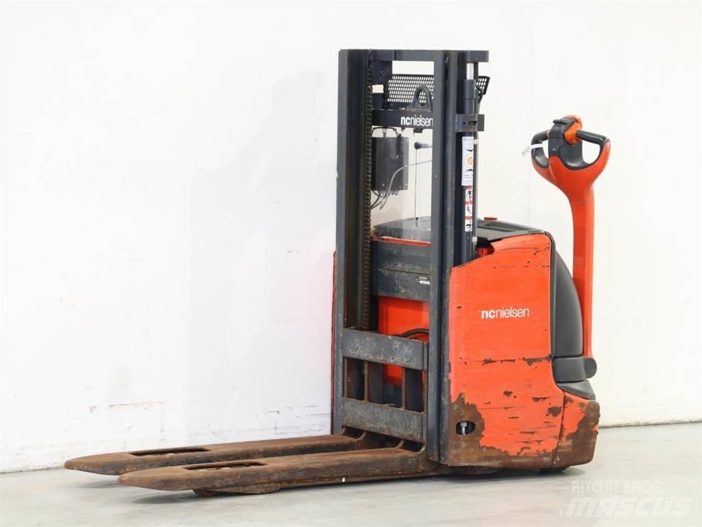 Linde L12I/1172 Ručni električni viličar