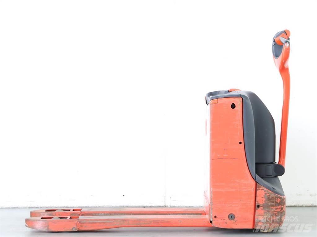 Linde T16/1152 Ručni električni viličar