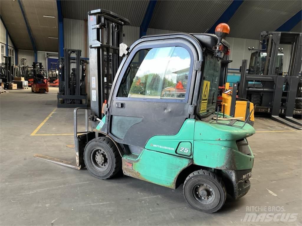 Mitsubishi FD25N Viličari - ostalo