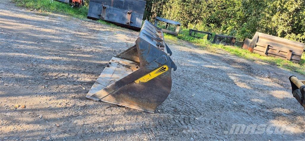 CAT 906M Utovarivači na kotačima