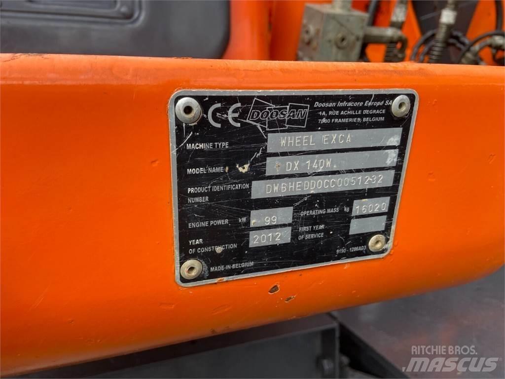 Doosan DX 140W Bageri na kotačima