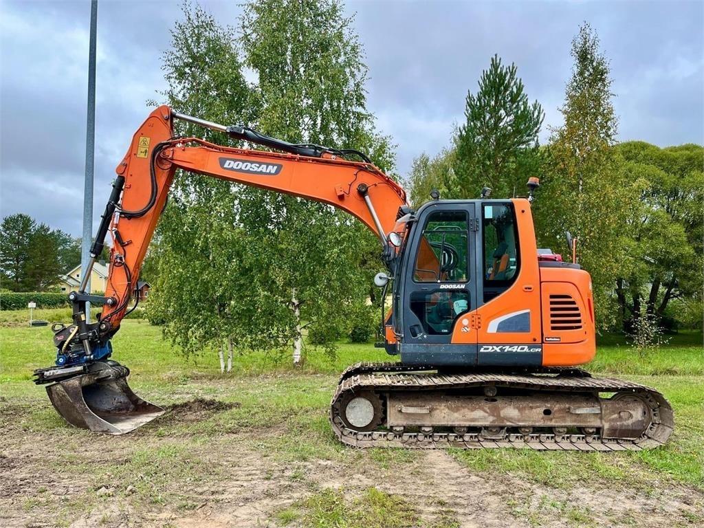Doosan DX140LC Bageri gusjeničari