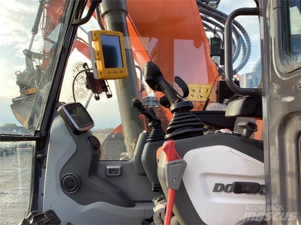 Doosan DX235 LCR Bageri gusjeničari