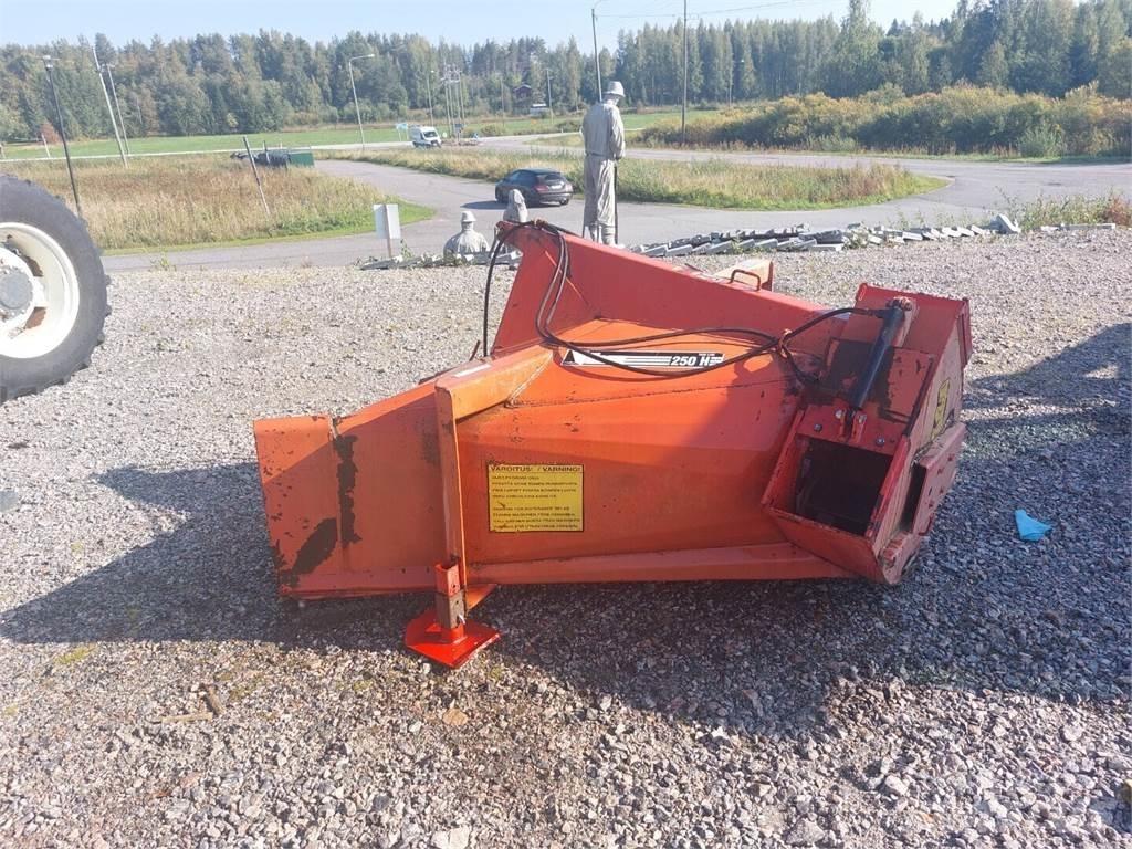 Esko 251 Ostali strojevi za ceste i snijeg
