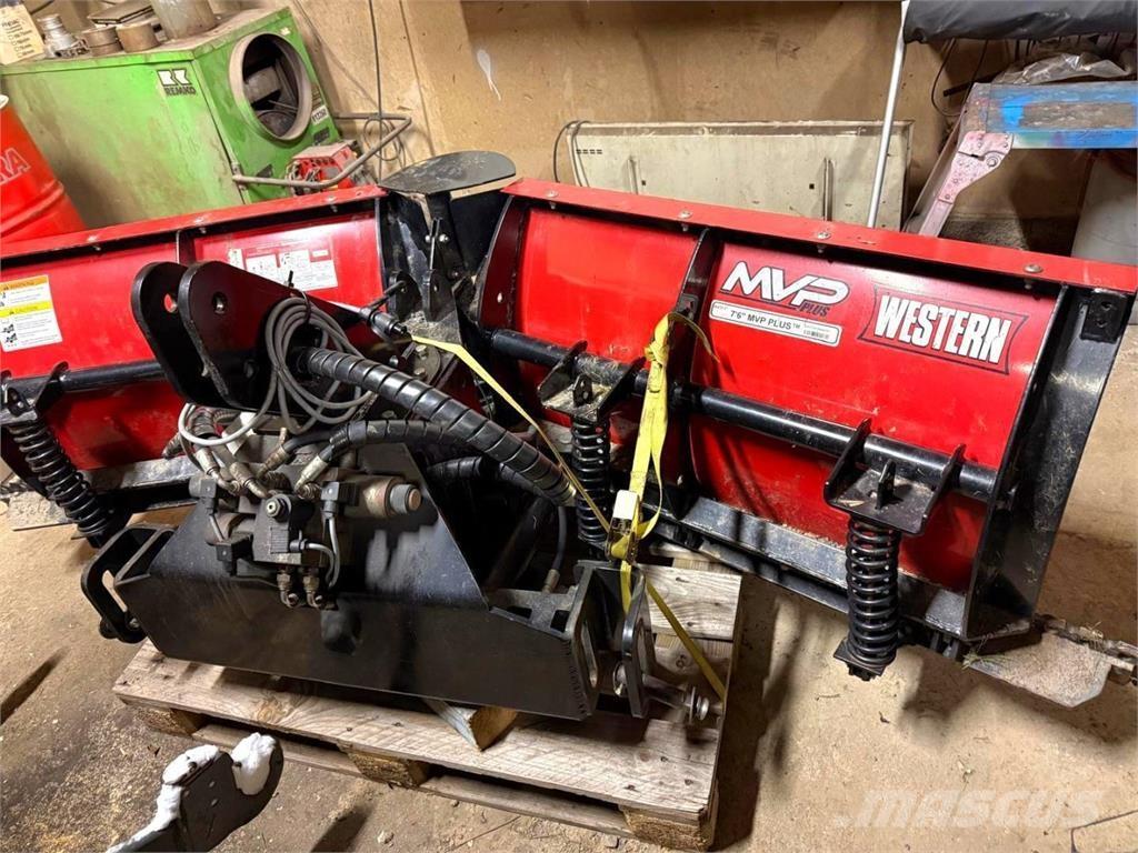 Hilltip Aura Sniježne daske i  plugovi