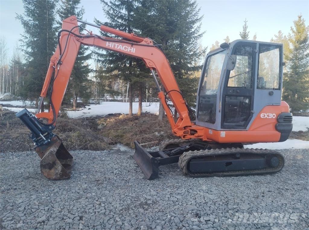 Hitachi Ex30 Mini bageri <7t