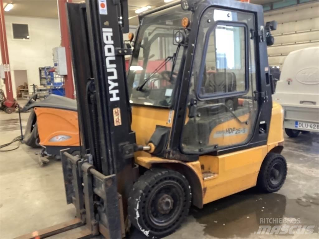 Hyundai HDE 25 E Dizelski viličari