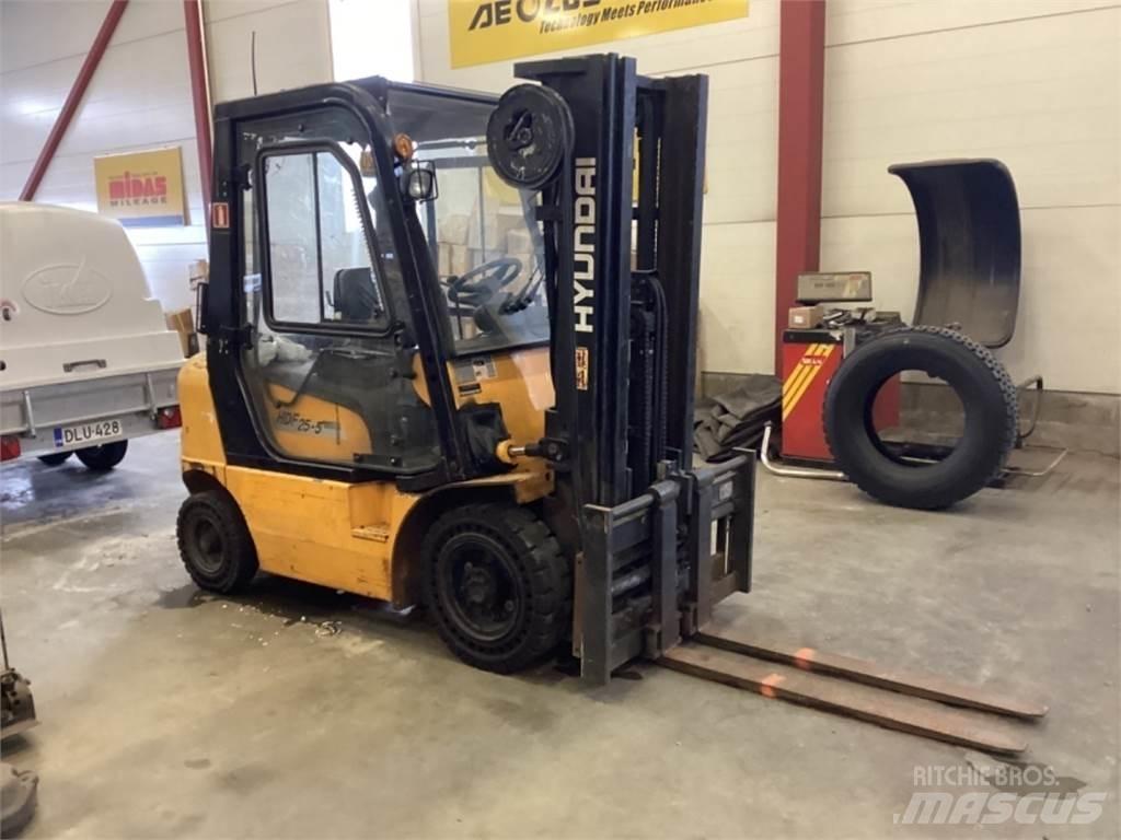 Hyundai HDE 25 E Dizelski viličari