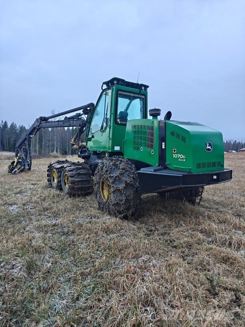 John Deere 1070 D Harversteri