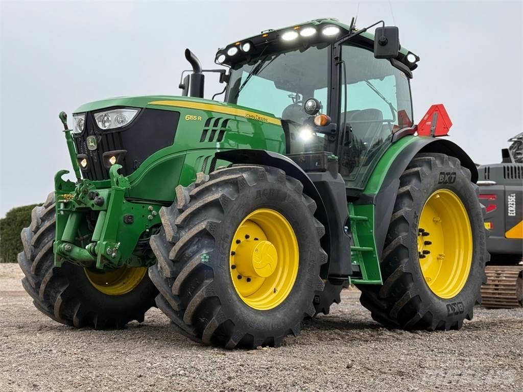 John Deere 6155R Traktori
