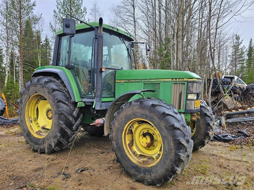 John Deere 6800 Traktori