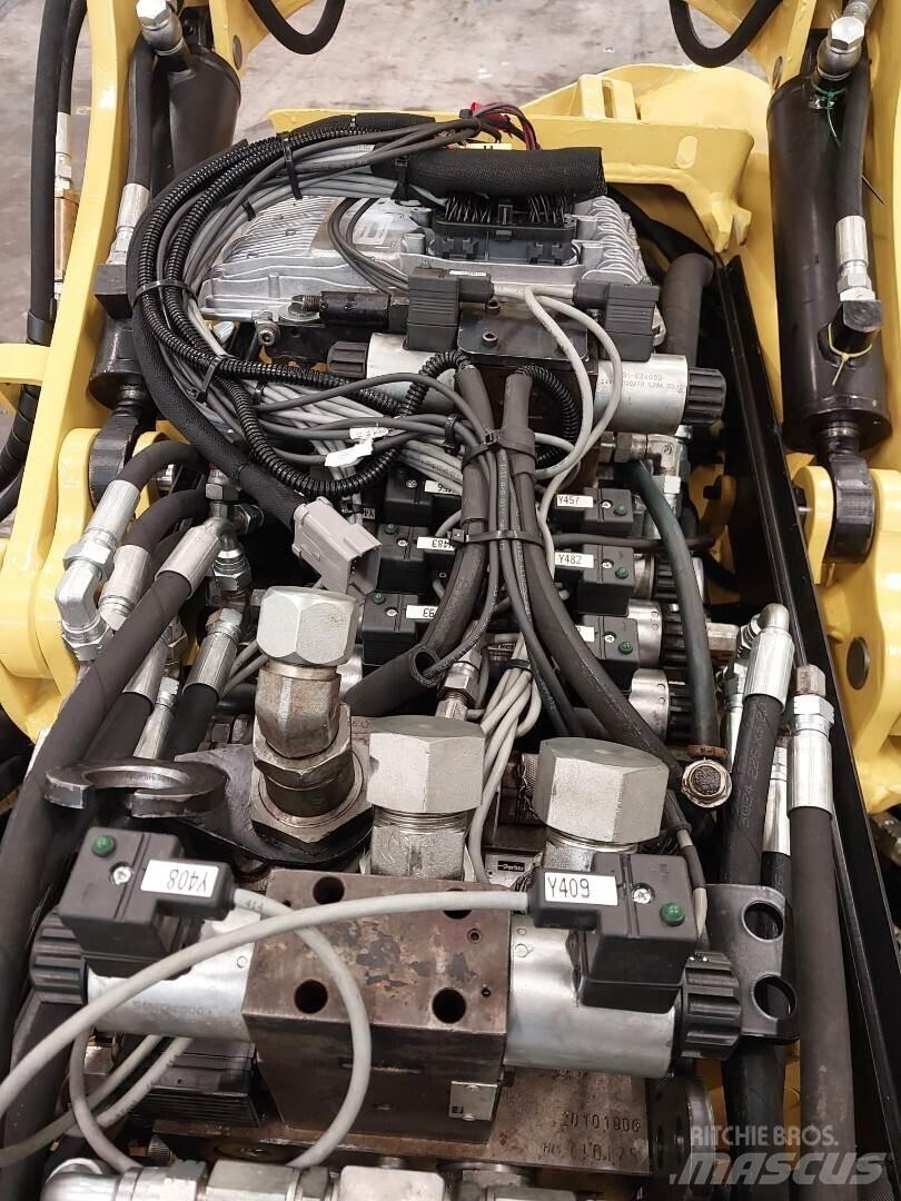 John Deere H480C Glave za kombajne