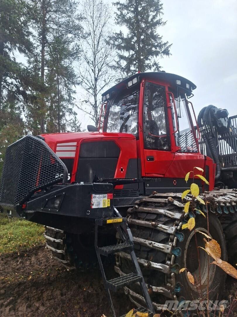 Komatsu 895 Forvarderi
