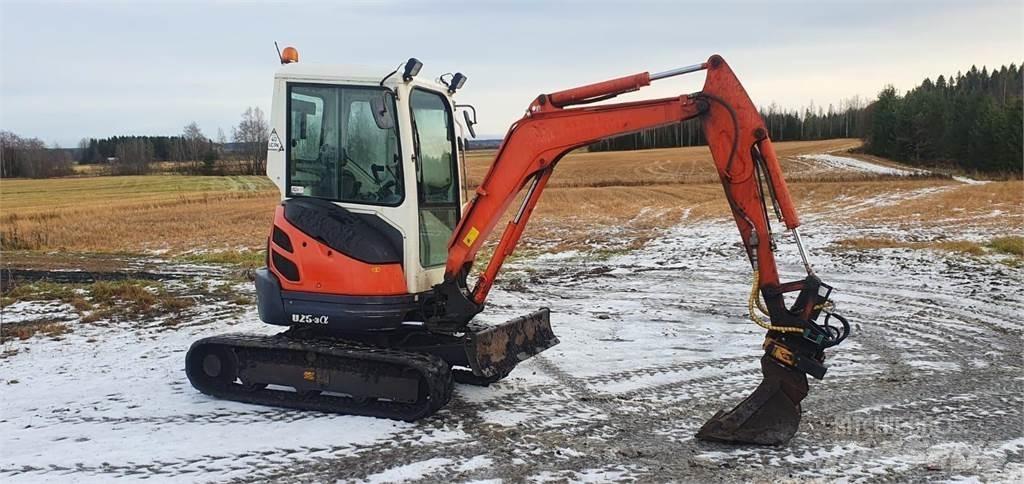 Kubota U25-3 Mini bageri <7t