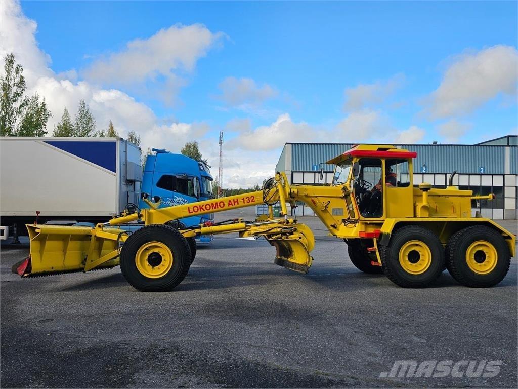 Lokomo AH 132 C Grejderi