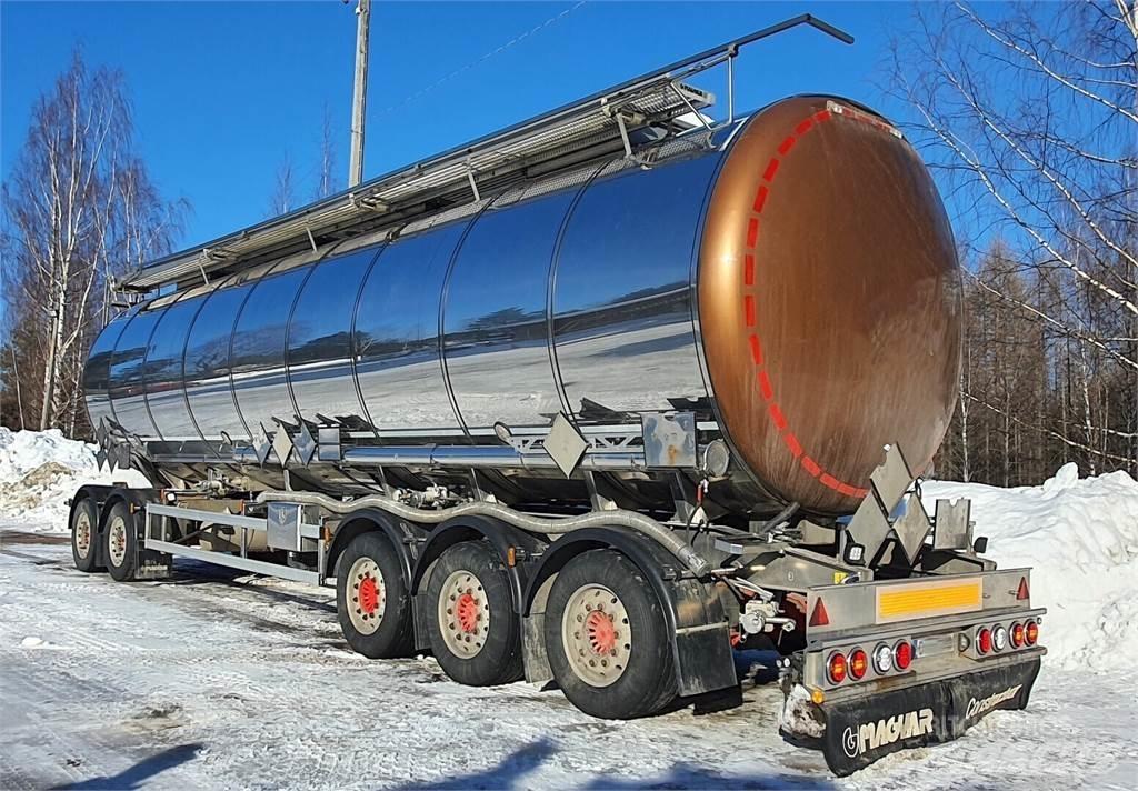 Magyar R42ESD Tank prikolice