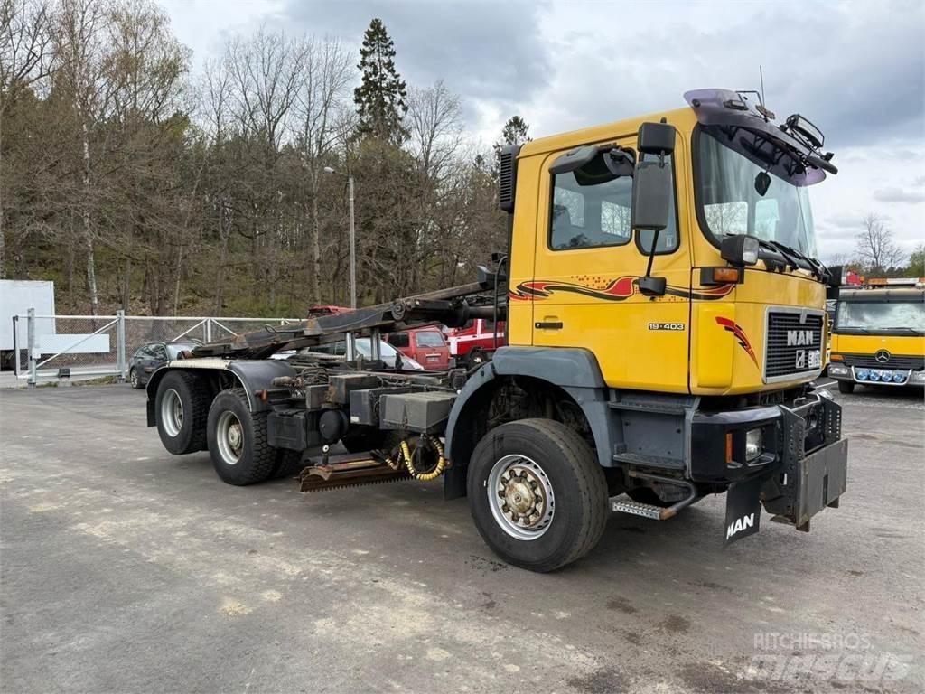 MAN 19.403 4x4 + 2 Komunalna vozila