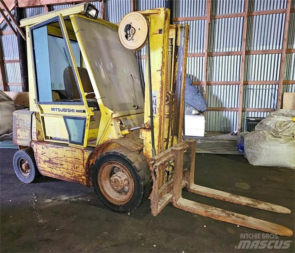Mitsubishi FD25 Dizelski viličari
