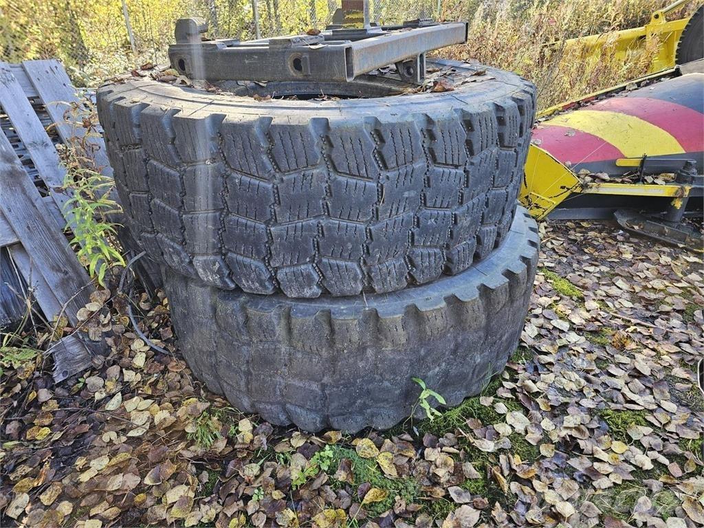  Renkaat 20.5R25 Ostale komponente