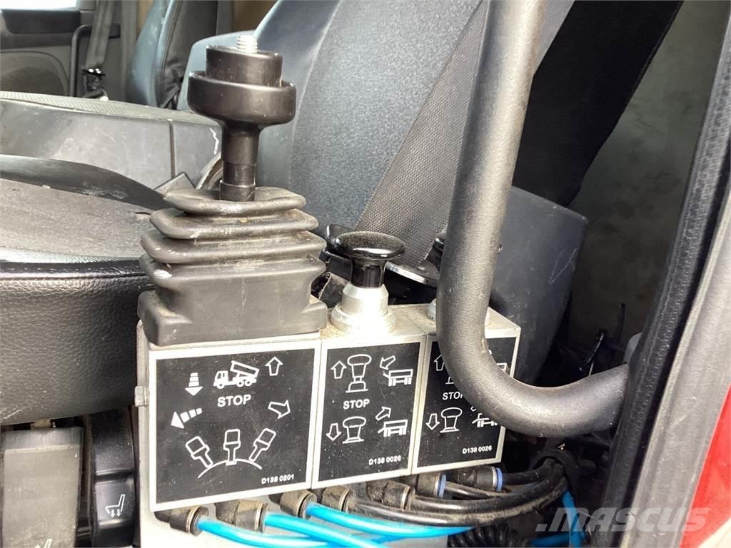 Scania P 320 Rol kiper kamioni s kukama za dizanje