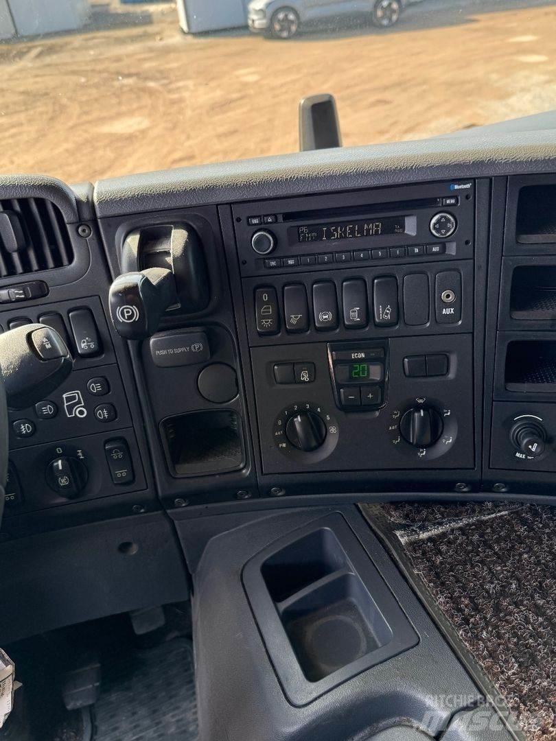 Scania P370 Kamioni sa kranom