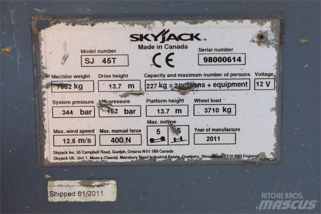 SkyJack SJ 45T Vertikalne radne podizne platforme