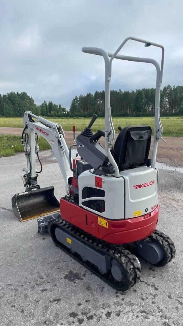Takeuchi TB210R Mini bageri <7t