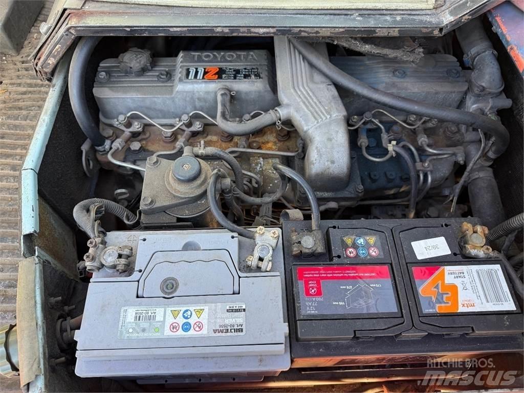 Toyota 02-5 FD35 Dizelski viličari