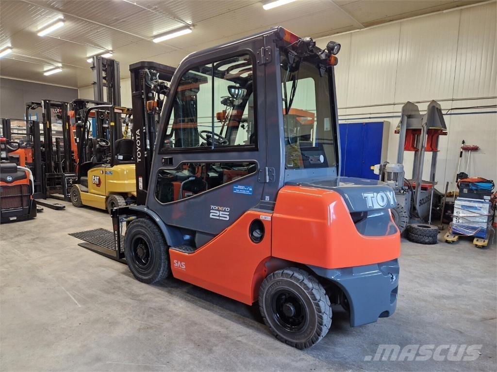 Toyota 02-8FDF25 Dizelski viličari