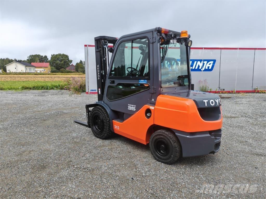 Toyota 02-8FDJF35 Dizelski viličari