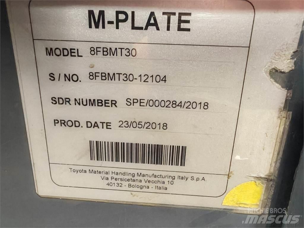 Toyota 8FBMT30 Električni viličari