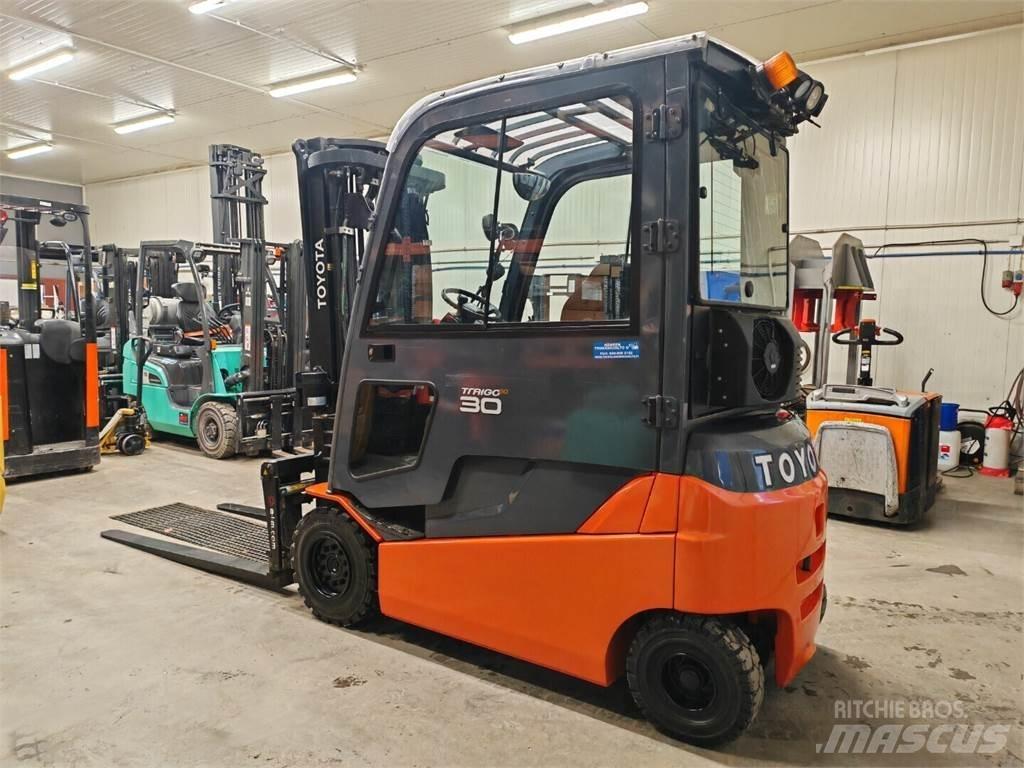 Toyota 8FBMT30 Električni viličari